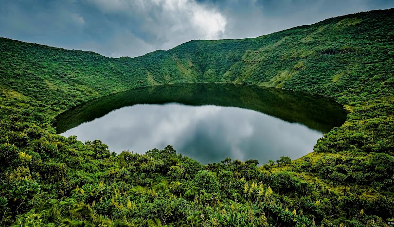 Crater lake Mount Bisoke Rwanda1